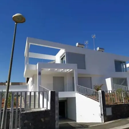 Idaira Adosado Con Piscina A Estrenar-wifi Semesterbostad *
